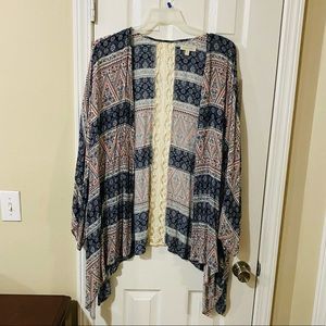 🚨🚨🔥Gorgeous Multicolered poncho/kimono by loralette 3X women